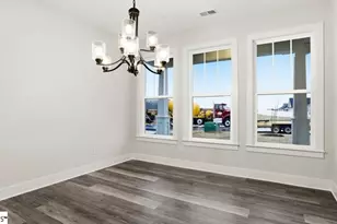 512 Landseer Dr, Landrum, SC 29356 - Photo 5