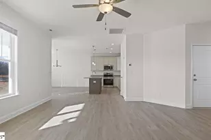 733 Longton St, Woodruff, SC 29388 - Photo 9