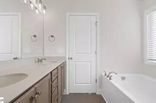 733 Longton St, Woodruff, SC 29388 - Photo 25