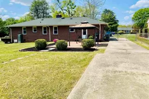 2 Burgundy Dr, Greenville, SC 29615 - Photo 5