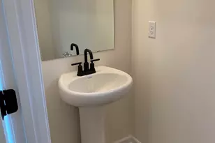 5 Halsey St, Central, SC 29630 - Photo 11