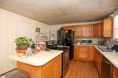 2821 Poinsett Highway, Greenville, SC 29609 - Photo 9