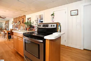 2821 Poinsett Hwy, Greenville, SC 29609 - Photo 7