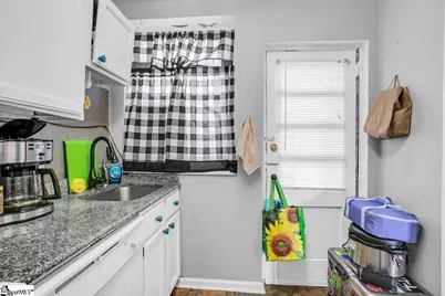 601 Cleveland Street, Greenville, SC 29601 - Photo 17