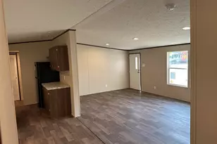 119 Florence St, Calhoun Falls, SC 29628 - Photo 5