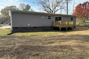 119 Florence St, Calhoun Falls, SC 29628 - Photo 9