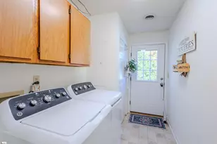 1901 Old Mountain Creek Rd, Greenville, SC 29609 - Photo 17