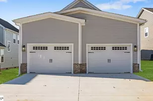 825 Sweet William Rd, Spartanburg, SC 29301 - Photo 33