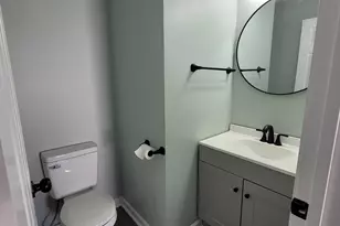 204 Kelly St, Laurens, SC 29360 - Photo 9