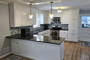 14 Fernwood Dr, Taylors, SC 29687 - Photo 9