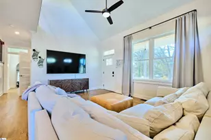 4 Vest St, Travelers Rest, SC 29690 - Photo 9