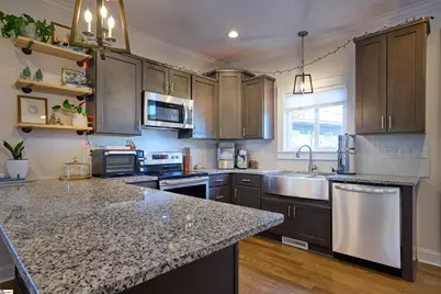 4 Vest Street, Travelers Rest, SC 29690 - Photo 3