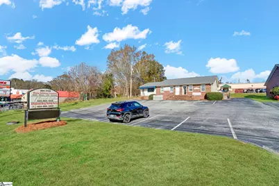 328 Hillcrest Drive, Laurens, SC 29360 - Photo 5