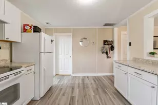 114A Simpson St, Iva, SC 29655 - Photo 9