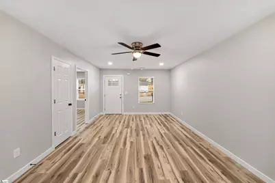 405 E Hampton Avenue, Spartanburg, SC 29306 - Photo 9