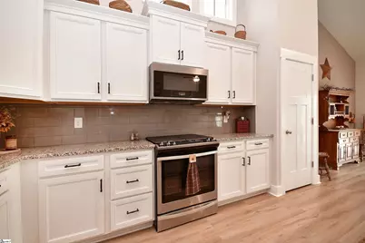 105 Foxbank Circle, Greer, SC 29651 - Photo 5