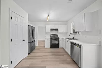 203 Tripmont Court, Simpsonville, SC 29680 - Photo 9