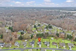 203 Tripmont Ct, Simpsonville, SC 29680 - Photo 3