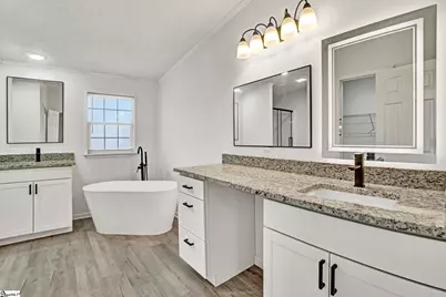 300 Crooked Creek Drive, Campobello, SC 29322 - Photo 13