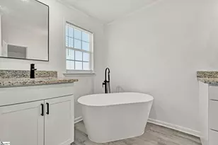 300 Crooked Creek Dr, Campobello, SC 29322 - Photo 15