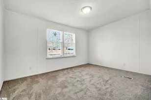 300 Crooked Creek Dr, Campobello, SC 29322 - Photo 23