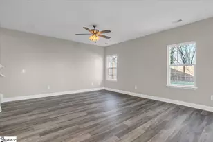 110 W 4th Ave, Easley, SC 29640 - Photo 17