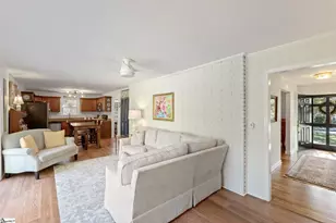 39 Clarendon Ave, Greenville, SC 29609 - Photo 17