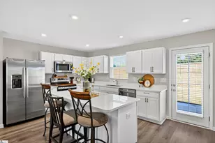 628 Batchomble Ln, Greenville, SC 29605 - Photo 7