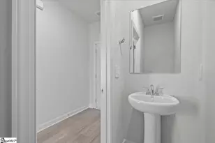 695 Cozy Blf Rd, Spartanburg, SC 29301 - Photo 3