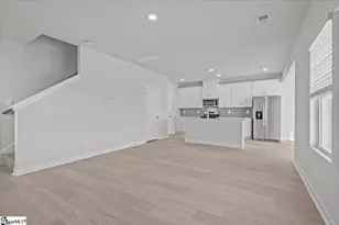 695 Cozy Blf Rd, Spartanburg, SC 29301 - Photo 5