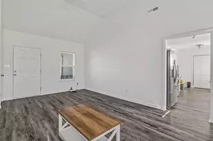 515 Lavendula St, Spartanburg, SC 29301 - Photo 9