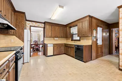 132 Rosecrest Road, Spartanburg, SC 29303 - Photo 7