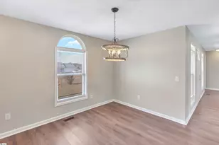 114 Meadowood Dr, Anderson, SC 29626 - Photo 9