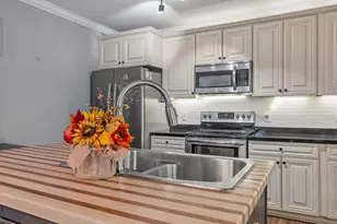 17 Crystal Ave, Greenville, SC 29605 - Photo 11