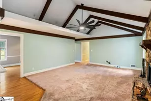 310 Slopingwood Ln, Spartanburg, SC 29301 - Photo 9