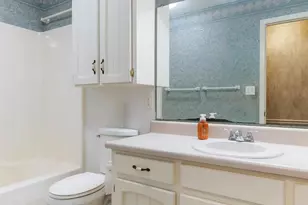 310 Slopingwood Ln, Spartanburg, SC 29301 - Photo 19