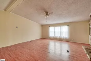 1061 Nazareth Rd, Spartanburg, SC 29301 - Photo 3