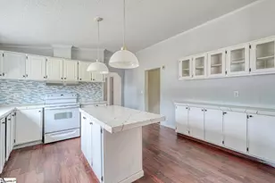 1061 Nazareth Rd, Spartanburg, SC 29301 - Photo 9