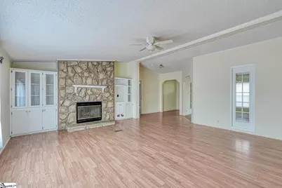 1061 Nazareth Road, Spartanburg, SC 29301 - Photo 5