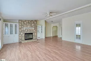 1061 Nazareth Rd, Spartanburg, SC 29301 - Photo 5