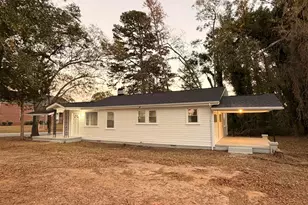 526 E Greer St, Honea Path, SC 29654 - Photo 3