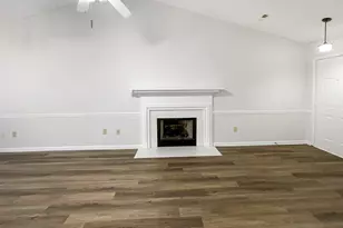 3 E Fall River Way, Simpsonville, SC 29680 - Photo 3