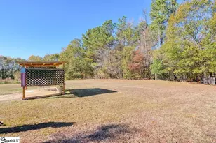 4943 Parris Bridge Rd, Boiling Springs, SC 29316 - Photo 33