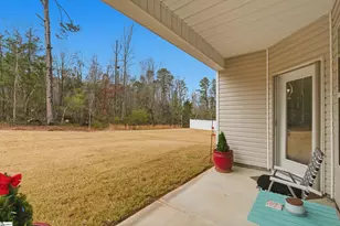 541 Clairbrook Ct, Greer, SC 29651 - Photo 5