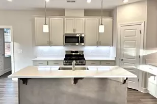 309 Blaine Ct, Greenville, SC 29607 - Photo 3