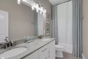 300 Lakecrest Dr, Greer, SC 29651 - Photo 25