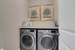 300 Lakecrest Dr, Greer, SC 29651 - Photo 29