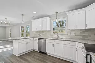 311 Austin St, Greer, SC 29651 - Photo 11