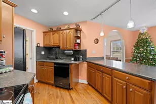 109 Matthew Dr, Belton, SC 29627 - Photo 9