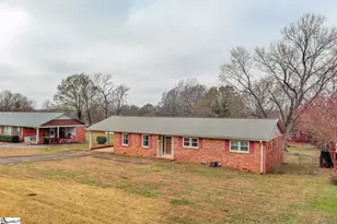 9 Merrimon Ave, Boiling Springs, SC 29316 - Photo 3